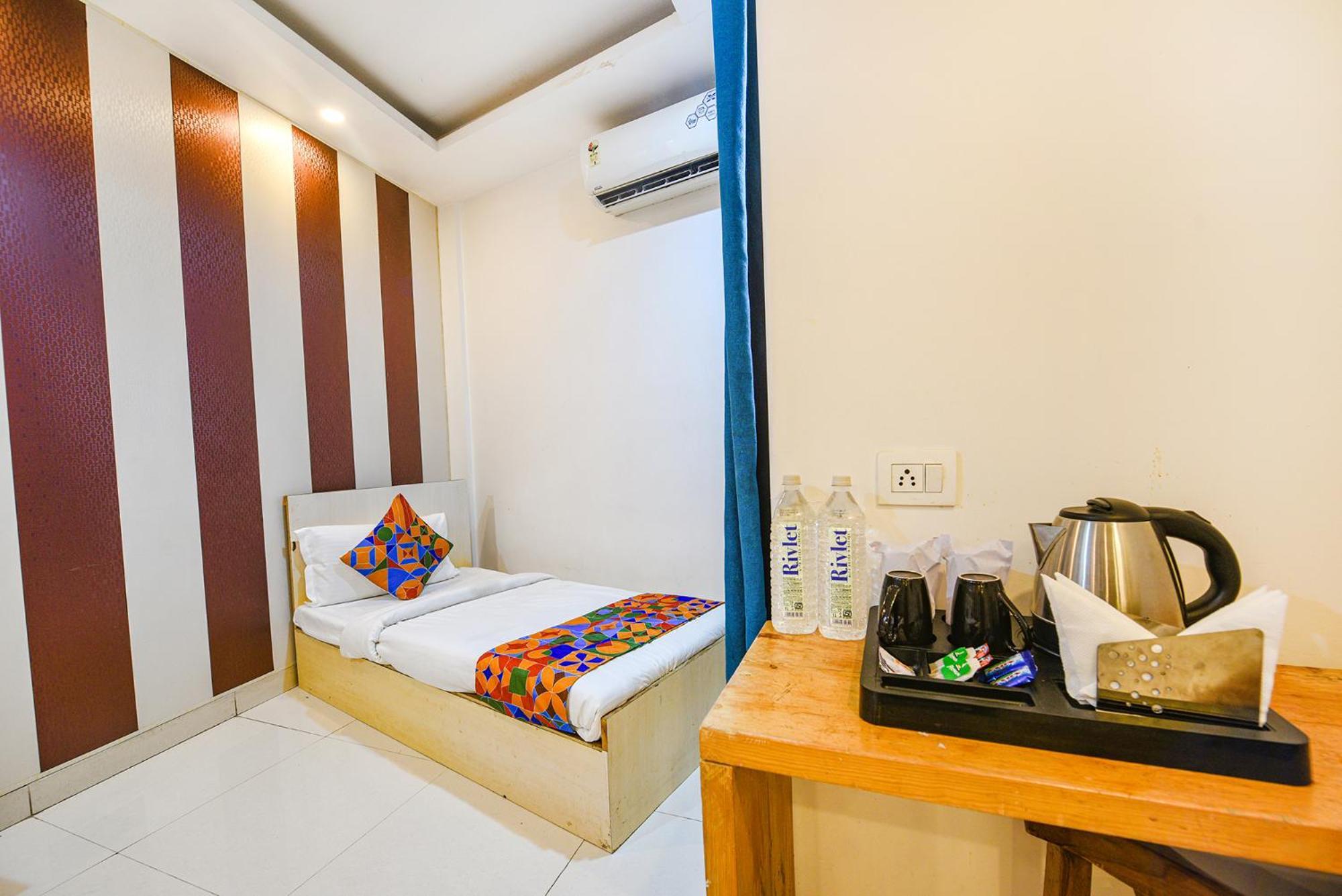 Fabhotel Aman Inn Near Igi Airport New Delhi Ngoại thất bức ảnh